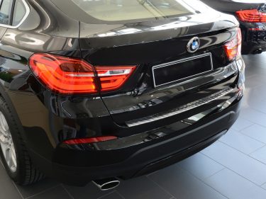 BMW X4 serija F26 2014- buferio juosta